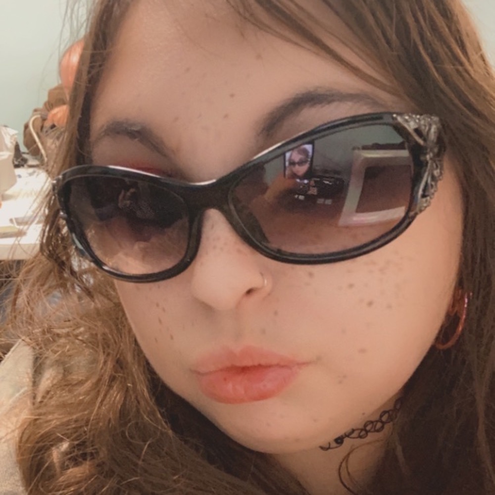 Meet your Posher, JayJay!! 💜🖤💜🖤